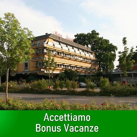 Ai Ronchi Motor Hotel Бреша Екстериор снимка