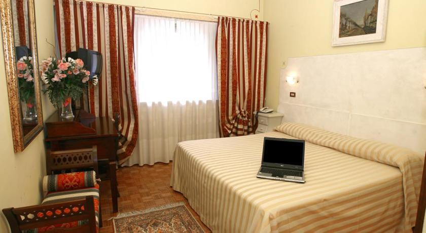 Ai Ronchi Motor Hotel Бреша Екстериор снимка