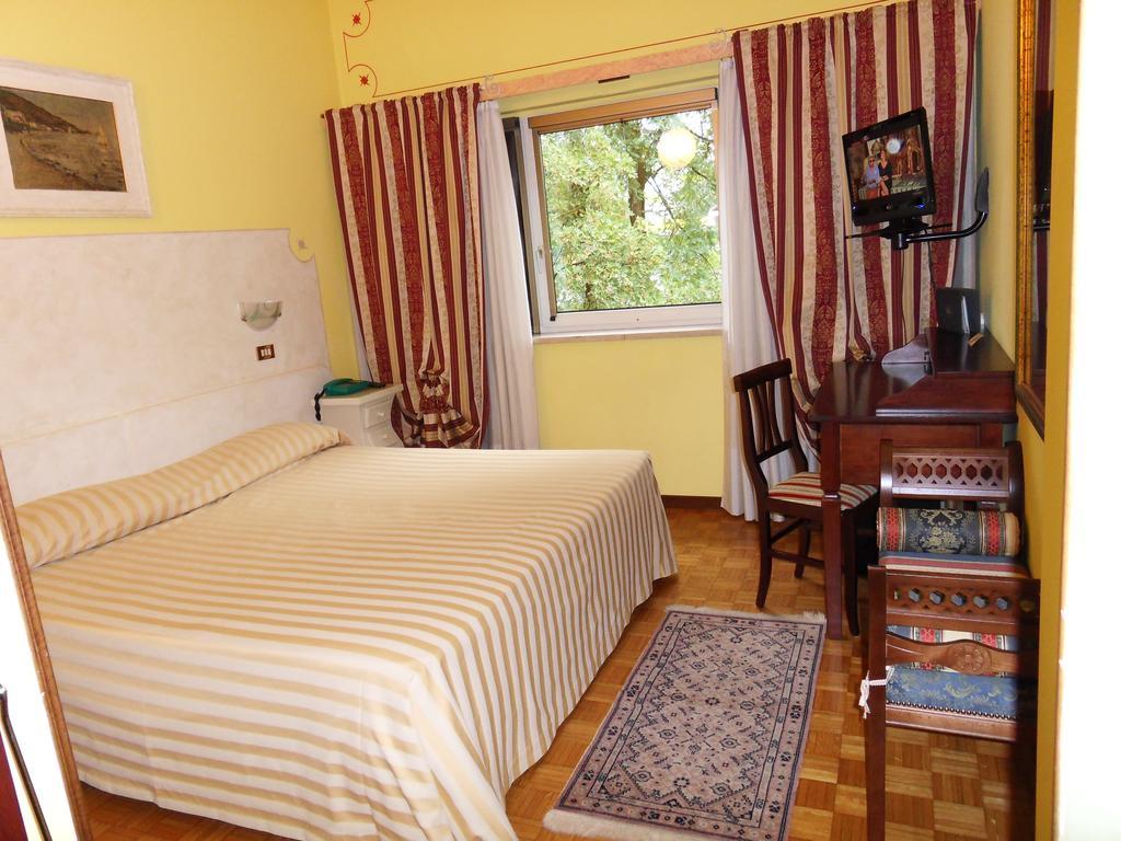 Ai Ronchi Motor Hotel Бреша Екстериор снимка