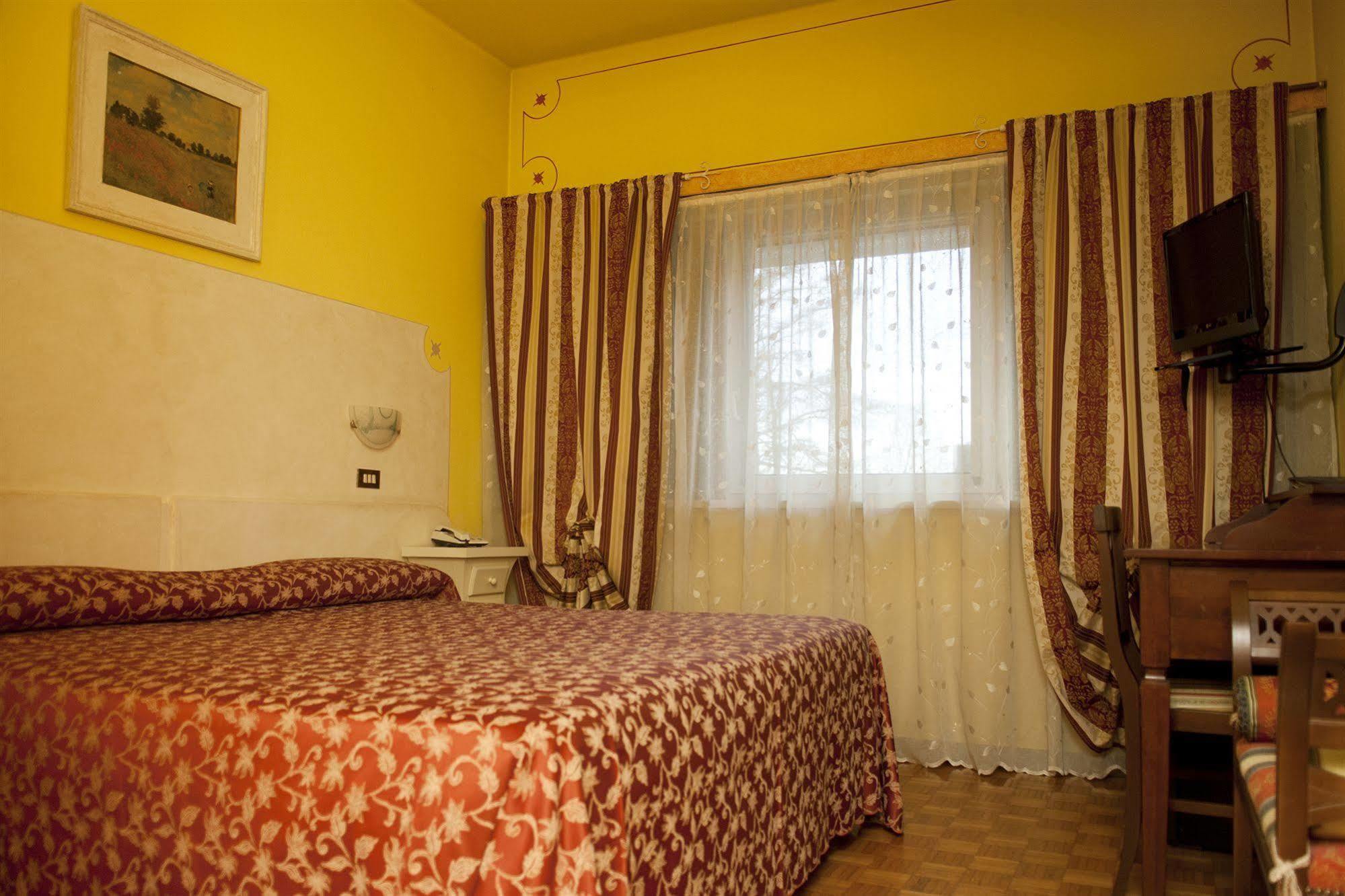 Ai Ronchi Motor Hotel Бреша Екстериор снимка