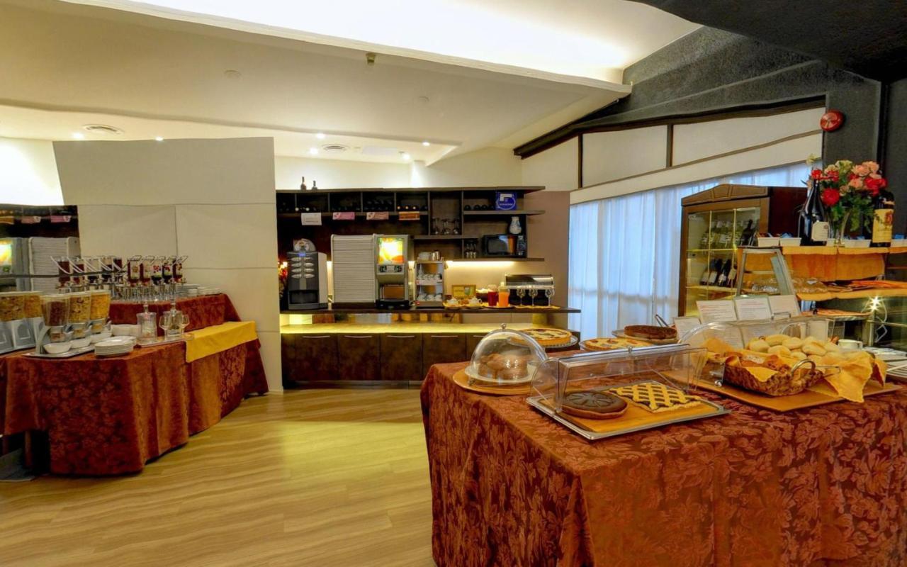 Ai Ronchi Motor Hotel Бреша Екстериор снимка