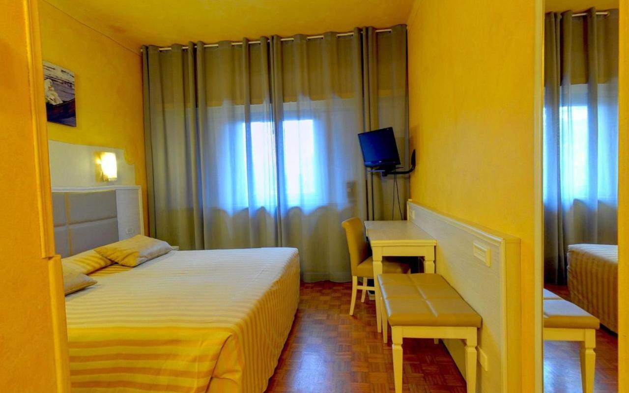 Ai Ronchi Motor Hotel Бреша Екстериор снимка